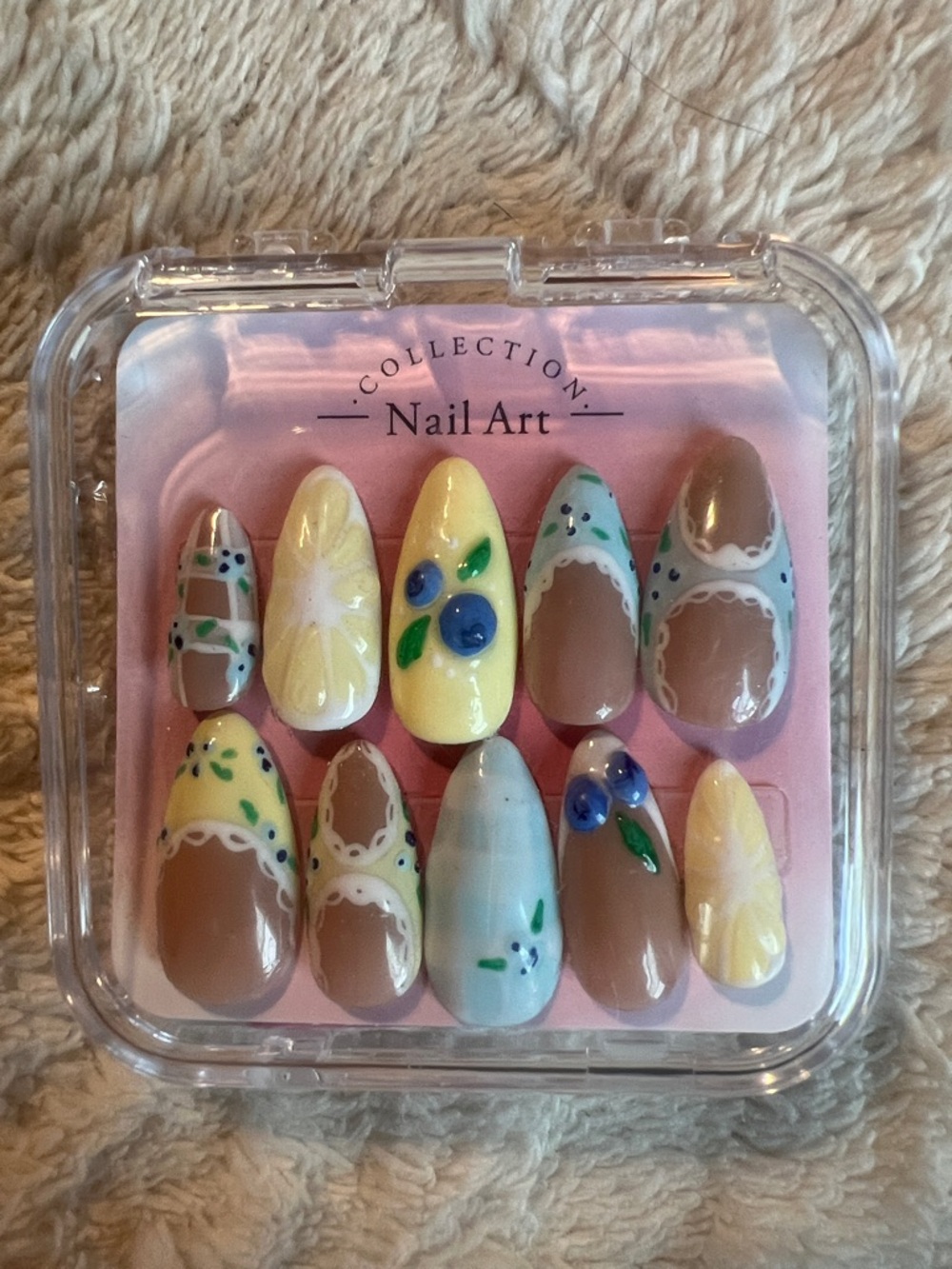 Collection Nail Art Floral Press-On Nail Set - Yellow, Brown & Blue